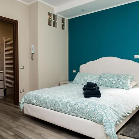 Marzia 住宿加早餐酒店 阿尔巴